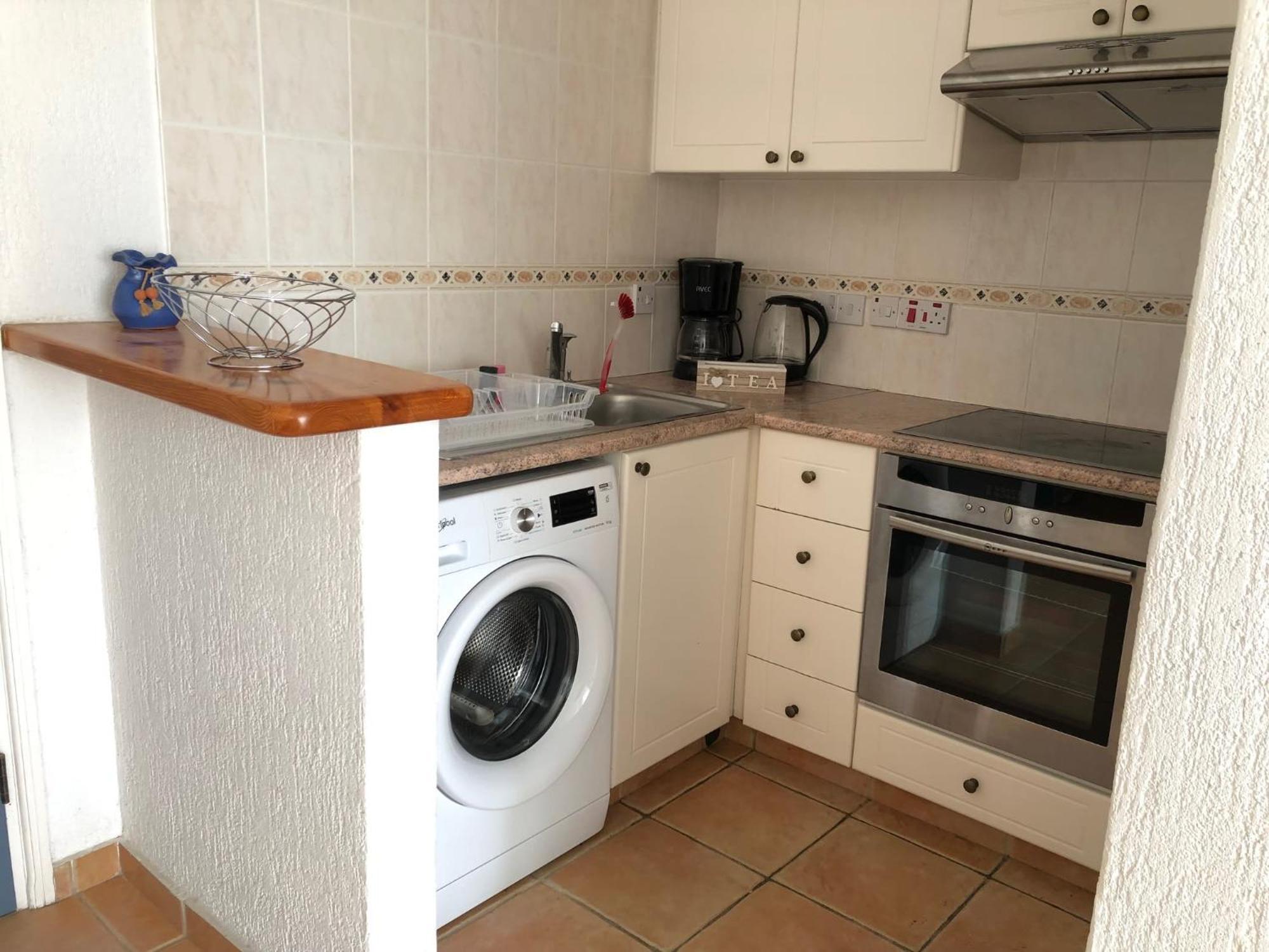 Limnaria Gardens - 1 Bedroom, Sunny Apartment With Stunning Pool Views Πάφος Εξωτερικό φωτογραφία